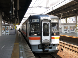 �O���Ґ��ł��^�]�����L�n�V�T